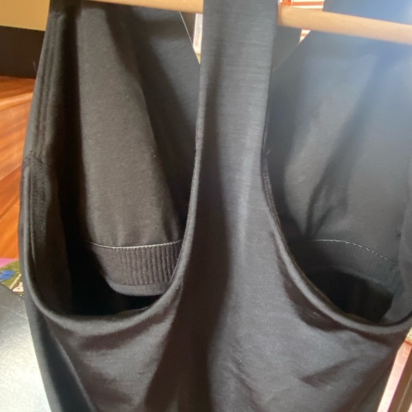 Halter workout Top - Picture 3 of 5